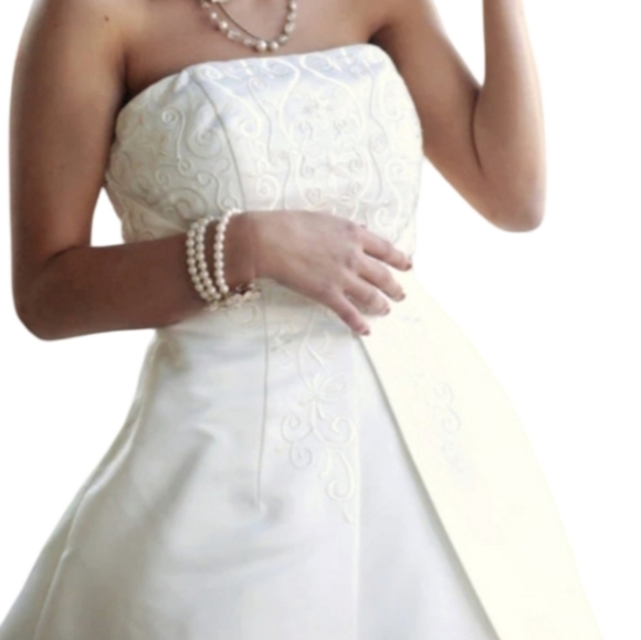 David's Bridal Womens Elegant Ivory Wedding Dress Size 10 - Picture 5 of 8